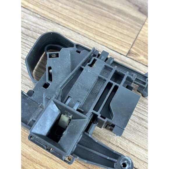 Maytag Washer Model MHW5630HC0 Door Latch Lock Assembly - Picture 5 of 10